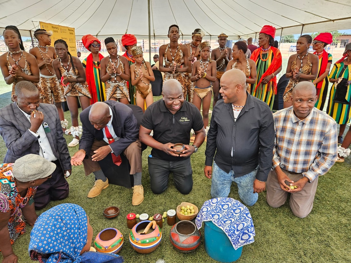 The Waterberg District Chapter of Ku Luma Vukanyi unfolded at Shongoane Sport Ground under Lephalale Municipality. The event showcased the district's cultural diversity by bringing together communities led by traditional Leadership
